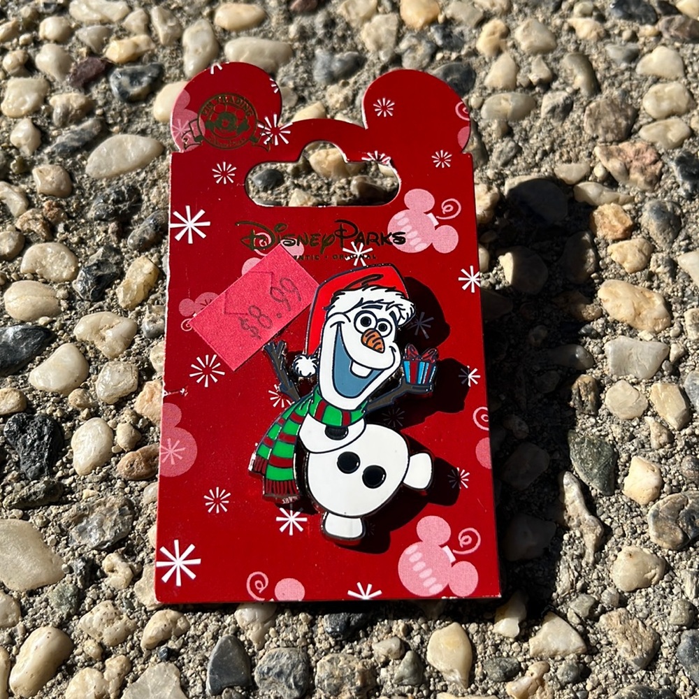 Olof Disney Trading Pin